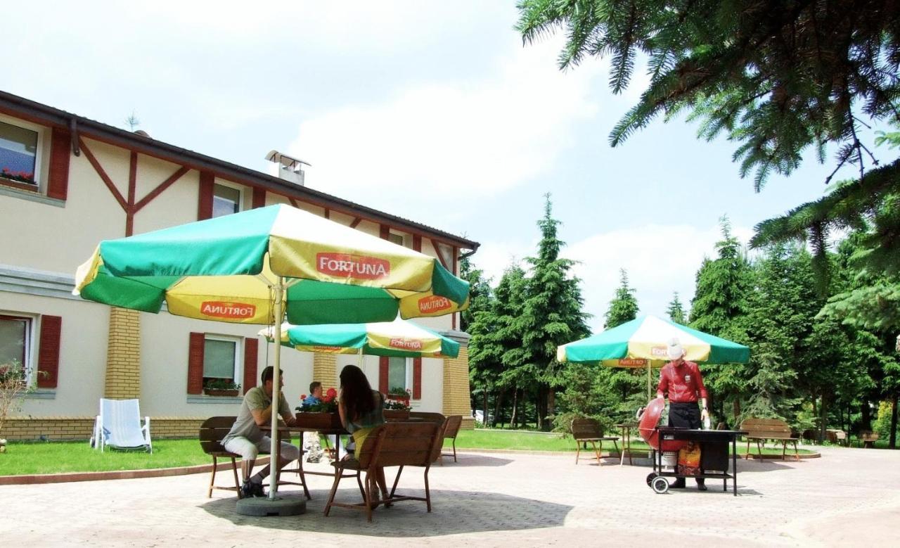 Motel Silver Konstantynow Lodzki Bagian luar foto