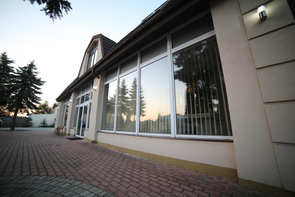 Motel Silver Konstantynow Lodzki Bagian luar foto